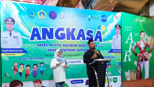 Bupati Gresik Gus Yani di acara peringatan Hari Autis Sedunia. (Liputan6.com/Dian Kurniawan)
