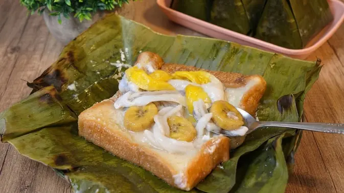 Kreasi Jajanan Tradisional Pis Kopyor Roti Tawar yang Manis dan Gurih