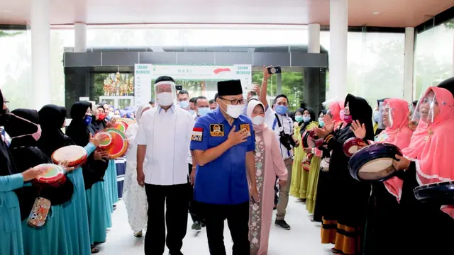 Di Pagelaran Seni Budaya Lampung, Zulkifli Hasan Ajak Seluruh Elemen Bangsa Bersinergi  Menuju Indonesia Lebih Baik