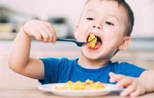7 Makanan untuk Menjaga Kesehatan Rambut Anak, Bunda Wajib Baca