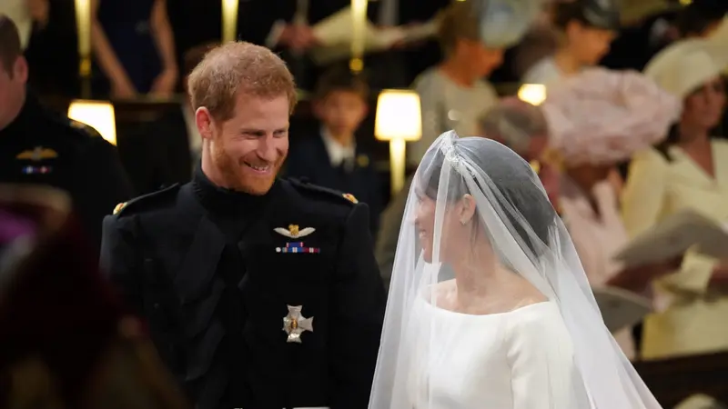 [Bintang] Meghan Markle dan Pangeran Harry