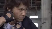 Tetsuo Kurata, pemeran Kotaro Minami dari Kamen Rider Black. (umserpensante.eu.org)