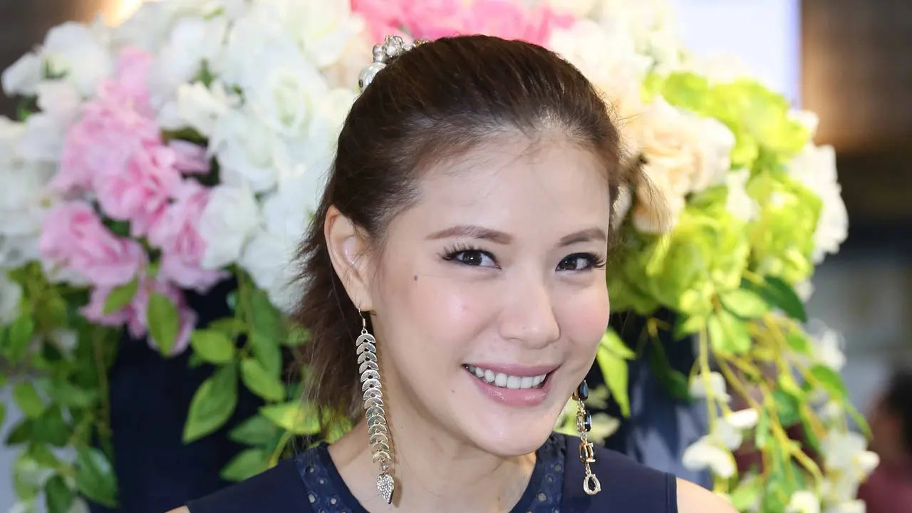 [Bintang] Olga Lydia