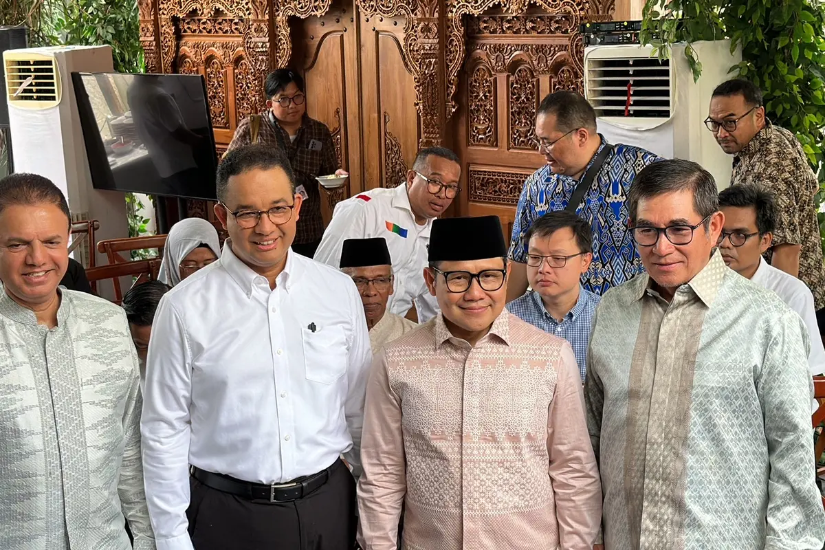 Calon presiden nomor urut satu Anies Baswedan menggelar halal bihalal di kediamannya, kawasan Lebak Bulus, Jakarta, Selasa (30/4/2024). Tampak sejumlah petinggi Tim Nasional Pemenangan Anies-Muhaimin (Timnas AMIN) hadir dalam acara tersebut.