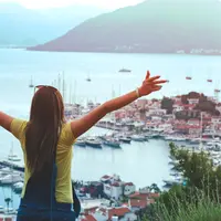 Kembali bangkit, ini tren traveling yang diprediksi booming tahun 2023. (pexels/oleksandr pidvalnyi).