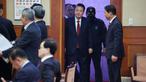 Presiden Korea Selatan yang dimakzulkan, Yoon Suk Yeol, tiba untuk menghadiri sidang pemakzulannya di Mahkamah Konstitusi di Seoul pada 21 Januari 2025. (Kim Hong-Ji/POOL/AFP)