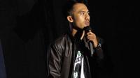 Pesohor Ahmad Romdani alias Dani Longor adalah YouTuber asal Bondowoso, Jawa Timur. Kanal YouTube terverfikasinya kini punya 240 ribuan pengikut. (Foto: Dok. Koleksi Pribadi Dani Longor)