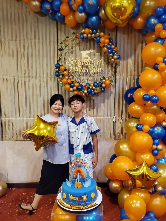 Momen perayaan ulang tahun Betrand Peto yang ke-15 Tahun