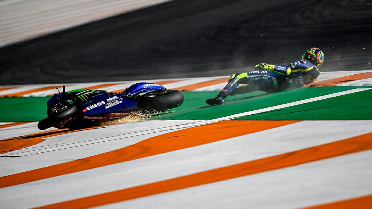Yamaha YZR-M1 Valentino Rossi Hancur (Foto: Instagram MotoGP)