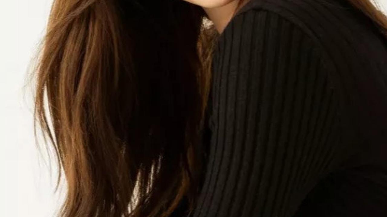 Kesuksesan Kim Sae Ron memerankan karakter Jin Hee, ia diundang ke Cannes Film Festival, dan menjadi artis termuda yang hadir dalam pemutaran khusus di sana.
