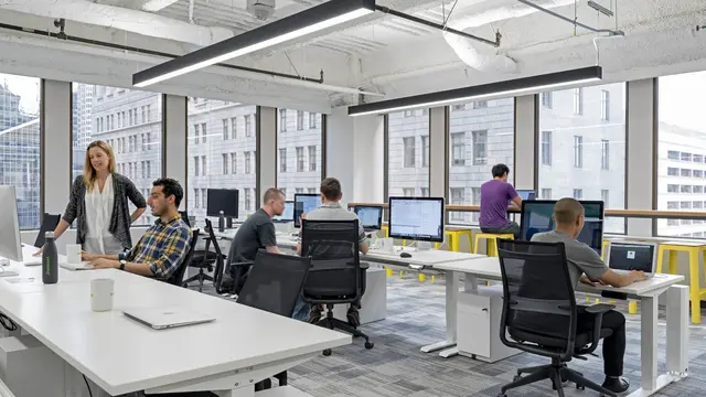 [Bintang] Ternyata, 3 Shio Ini Memang Lebih Cocok Kerja Kantoran