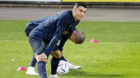 Ronaldo sudah bergabung bersama skuad Portugal dalam persiapan ke Piala Dunia 2022. Dia akan memimpin Selecao das Quinas sebagai kapten tim di Qatar. (AP/Armando Franca)