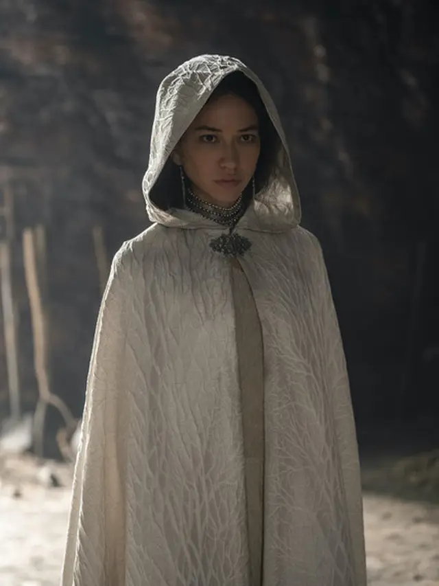 Sonoya Mizuno sebagai Mysaria dalam House of the Dragon. (Foto: Ollie Upton / HBO)