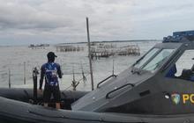 Polisi Bongkar Pagar Laut di Perairan Pakuhaji Tangerang