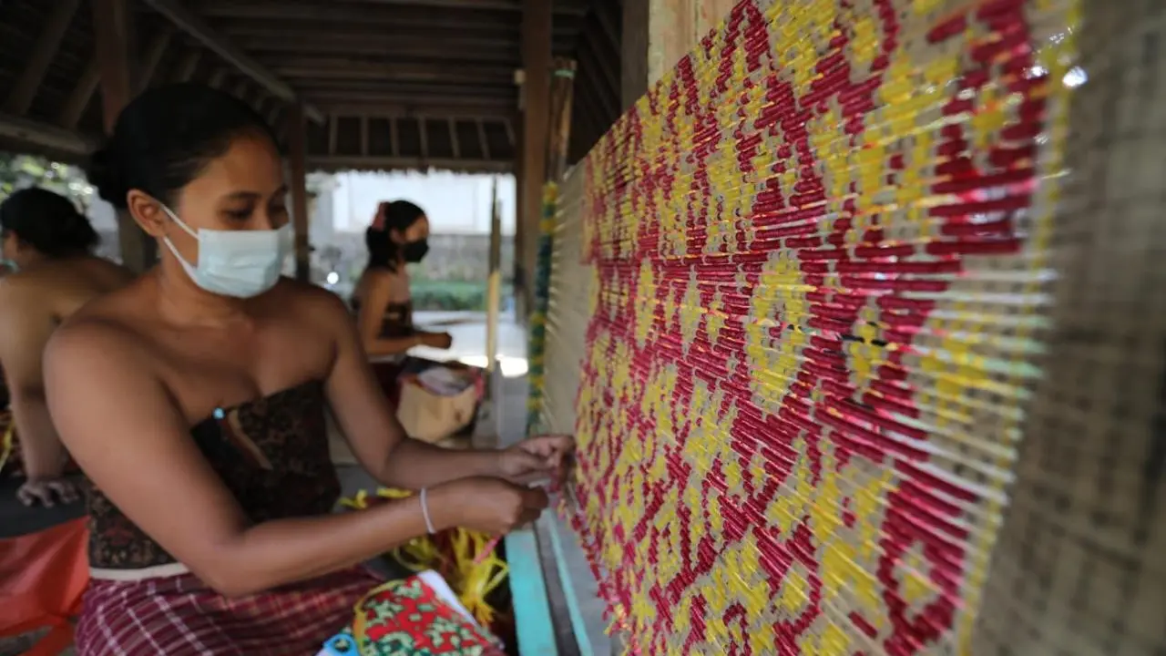 Kain Tenun Gringsing Bali