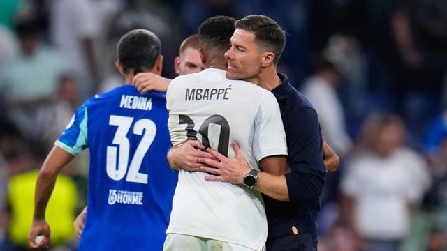 Foto: Aksi Memukau Kylian Mbappe, Borong 2 Gol Bawa Real Madrid Bungkam Marseille Liga Champions