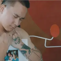 Ben Sihombing bercerita lewat lirik lagu Wajah Cerita. (Foto: Emotion)