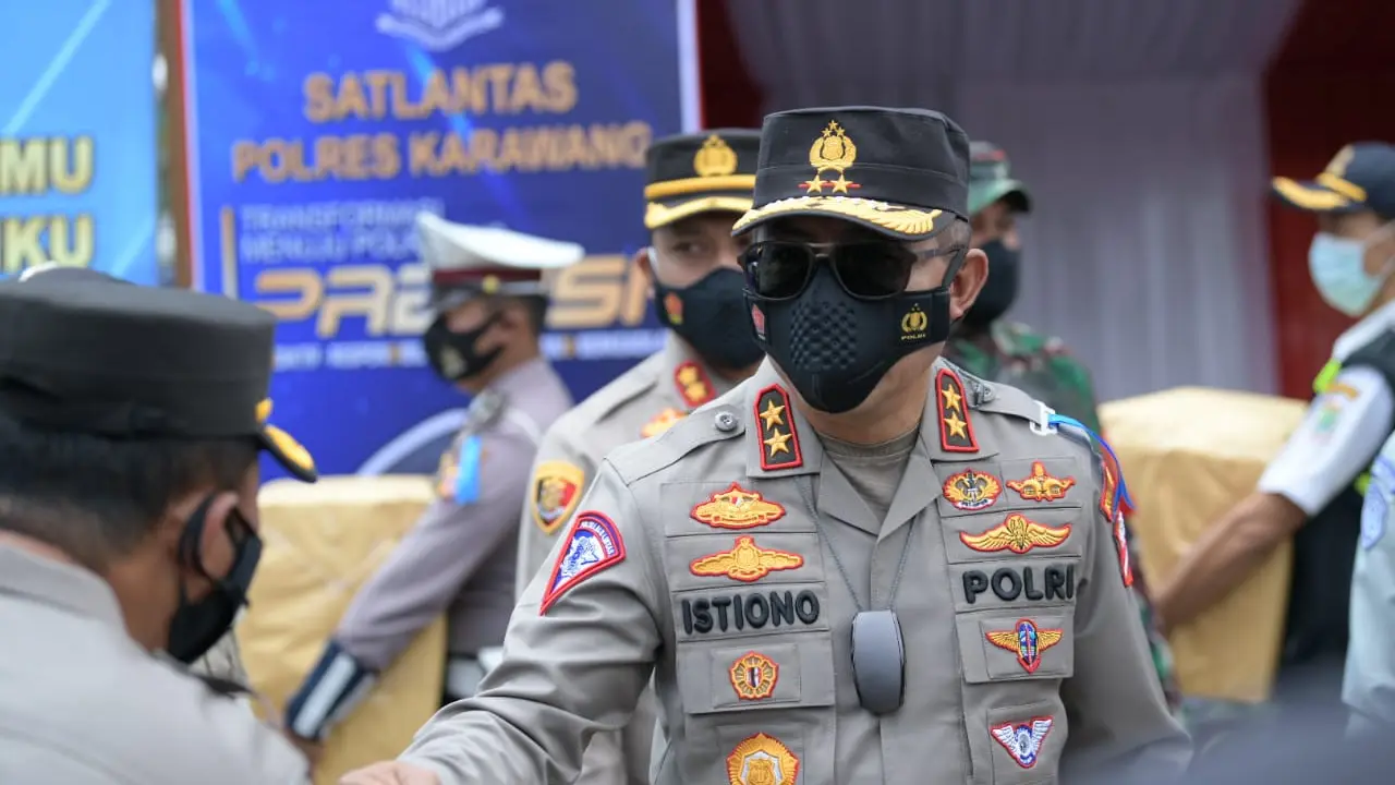Kakorlantas Polri Irjen Pol Istiono saat melakukan giat pemantauan di wilayah Karawang, Jawa Barat. (Istimewa)