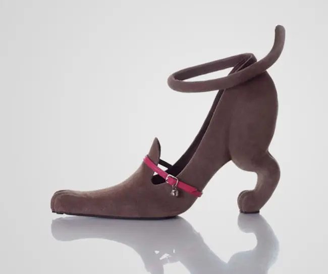 Sepatu yang di desain seperti puppy ini, sayang banget ya kalau dipakai. (sumber foto: factriver.com)