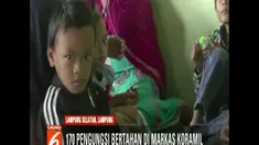Para pengungsi ini berasal dari Desa Sinar Baru, Desa Sinar Laut, dan Desa Sinar Ketan, Kecamatan Rajabasa. Selain posko logistik, posko kesehatan juga didirikan di sekitar lokasi pengungsian.