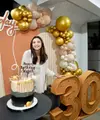 "Tapi mumpung pas hari ulang tahun di lokasi shooting,I wanted to celebrate with everyone!" ujarnya.