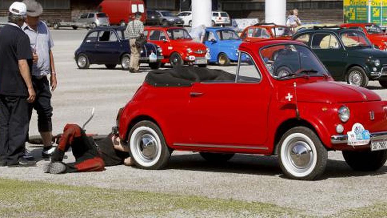 Kontes modifikasi mobil mungil di Swiss