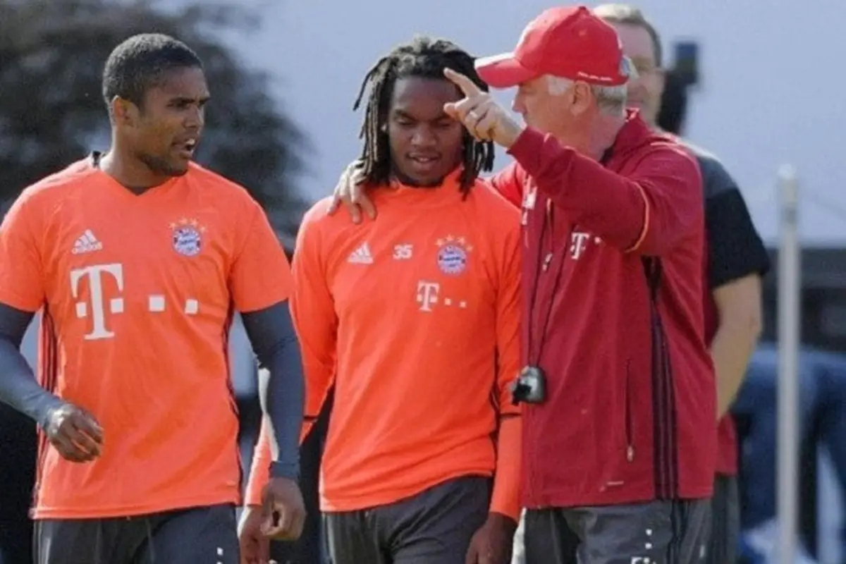 Douglas Costa - Renato Sanches (Bayern Munchen)