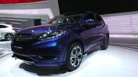 Honda HR-V merupakan mobil yang menawarkan kombinasi antara ketangguhan SUV dan rasa personal dari coupe.