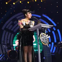 Syahrini menyabet gelar Penyanyi Solo Wanita Paling Ngetop (Foto: Wimbarsana/Bintang.com)