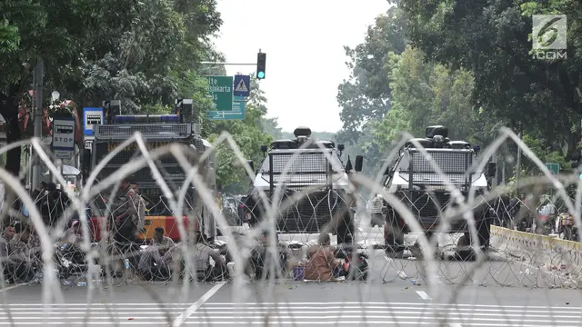 Pengawalan Ketat Gedung MK Jelang Sidang Putusan