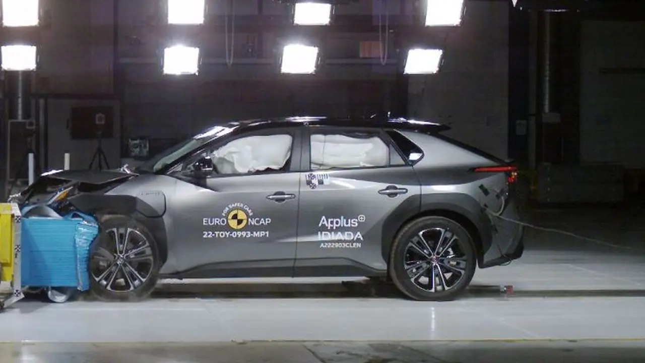Toyota bZ4X dapat bintang lima dalam uji tabrak Euro NCAP (Euro NCAP)