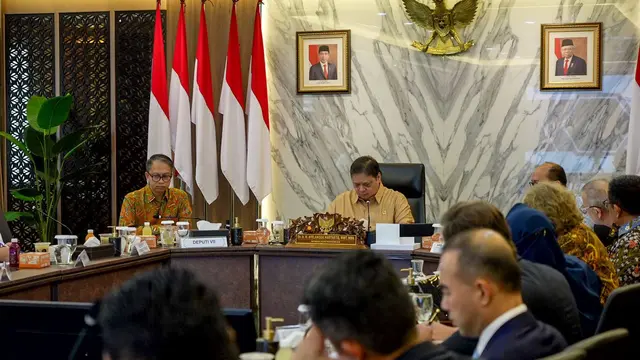 Menteri Koordinator Bidang Perekonomian Airlangga Hartarto melakukan pertemuan dengan Delegasi Bisnis US-ASEAN Business Council (US-ABC) di Kantor Kemenko Perekonomian, Senin (22/5/2023). (Dok Kemenko Perekonomian)