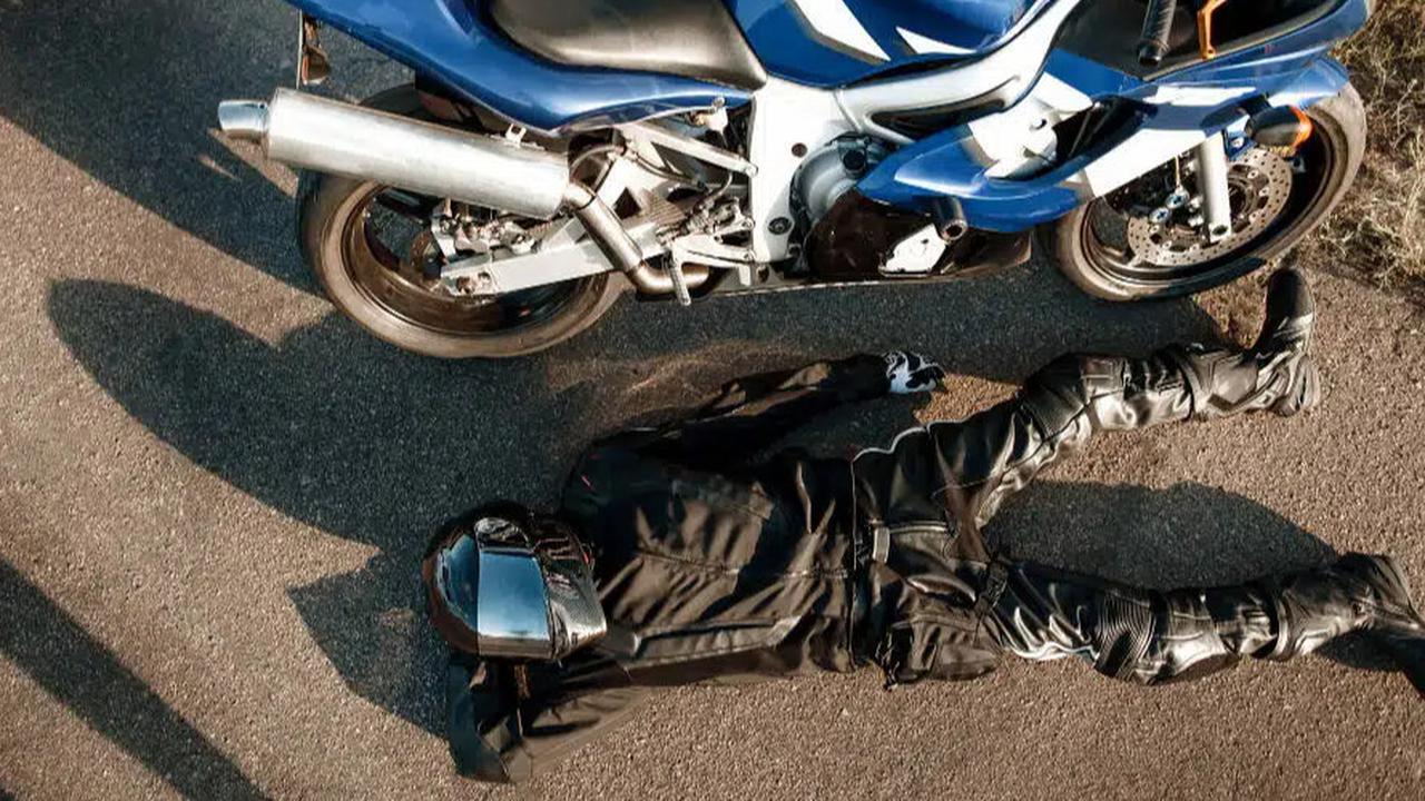 Cara Menangani Kecelakaan Tunggal Saat Mengendarai Sepeda Motor