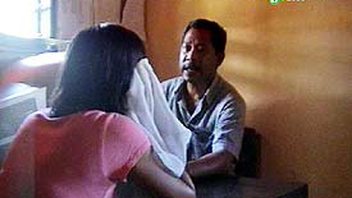 Adegan Panas Siswi SMP dari Soroako - News Liputan6.com