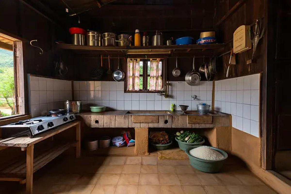 7 Desain Interior Rumah Sederhana di Kampung, Nuansanya Bikin Nostalgia