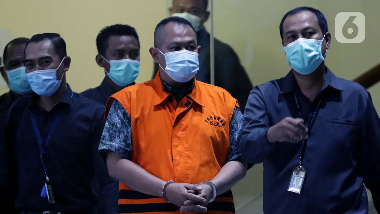 FOTO: KPK Kembali Tahan Tersangka Korupsi Pengadaan Tanah Jakarta
