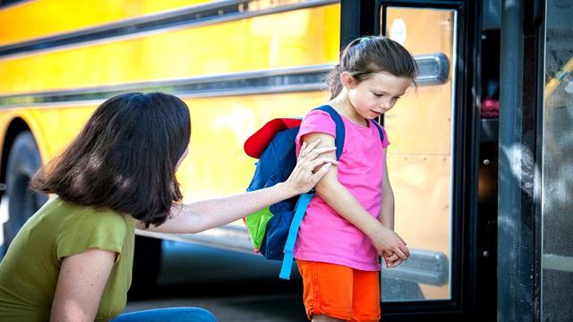 10 Trik Jitu Agar Anak Tak Lagi Menolak Pergi Ke Sekolah