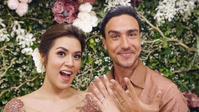 Undangan Pernikahan Raisa - Hamish Daud Beredar, Warganet ...
