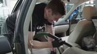 Cara Bersihkan Kabin Mobil. (Popular Mechanics)