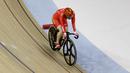 Pesepeda China, Lin J, memacu kecepatan pada nomor 500 meter Time Trial saat Asian Track Championship 2019 di Jakarta International Veledrome, Jakarta, Kamis (10/1). Lin berhasil meraih emas. (Bola.com/Yoppy Renato)