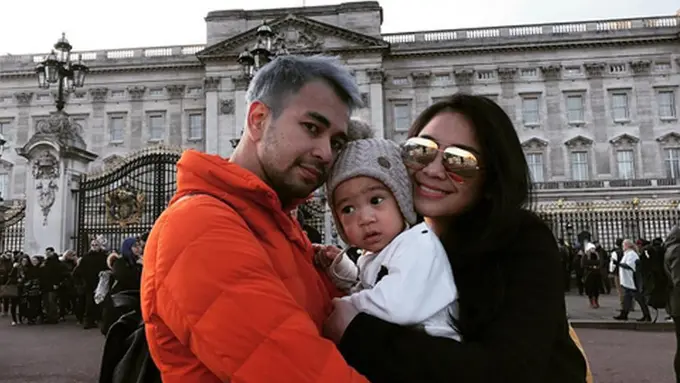 [Bintang] Raffi Ahmad dan Nagita Slavina