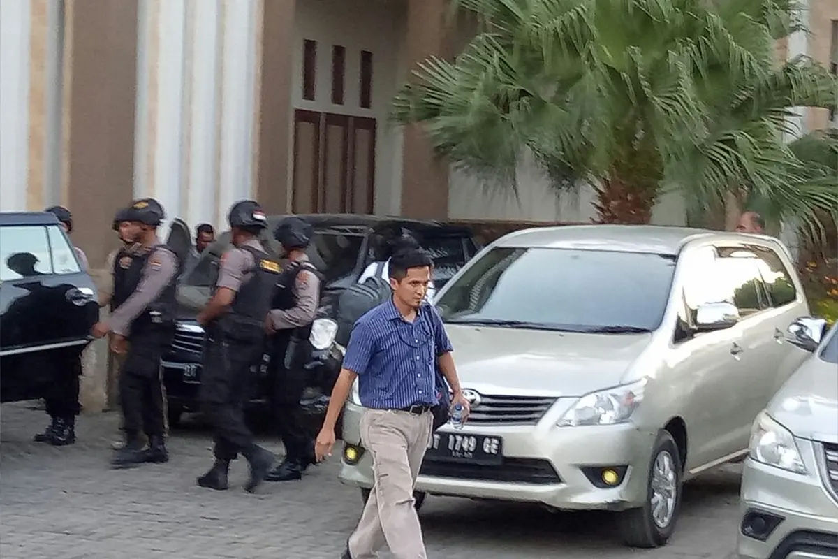KPK menggeledah rumah mantan Bupati Konawe Utara