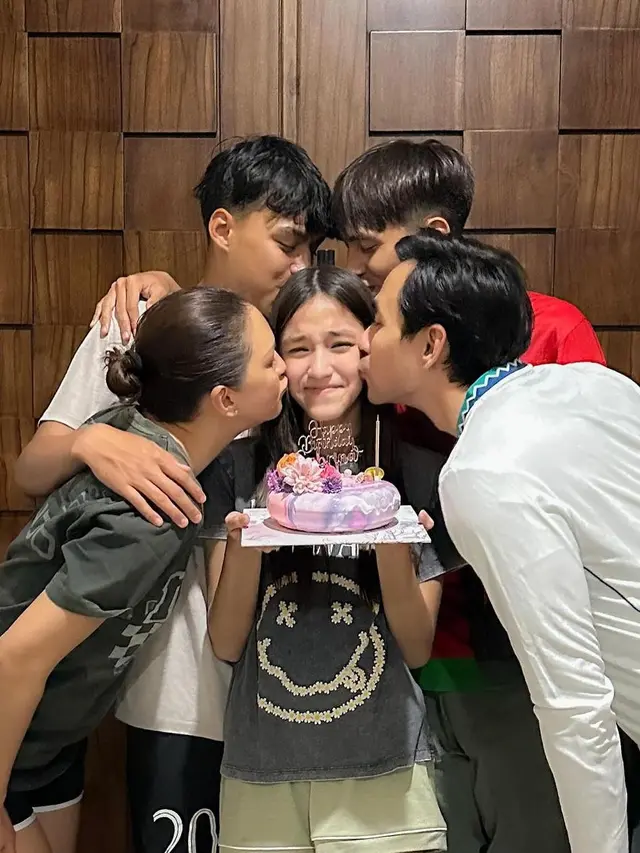 The Sinathrya (Instagram/darius_sinathrya)