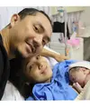 Keluarga kecil Ananda Omesh dan Dian Ayu Lestari kembali diwarnai tangisan seorang bayi yang baru lahir ke dunia ini. Anak ke dua mereka lahir pada Sabtu (13/5/2017) dan berjenis kelamin laki-laki. (Instagram/dianayulestari)