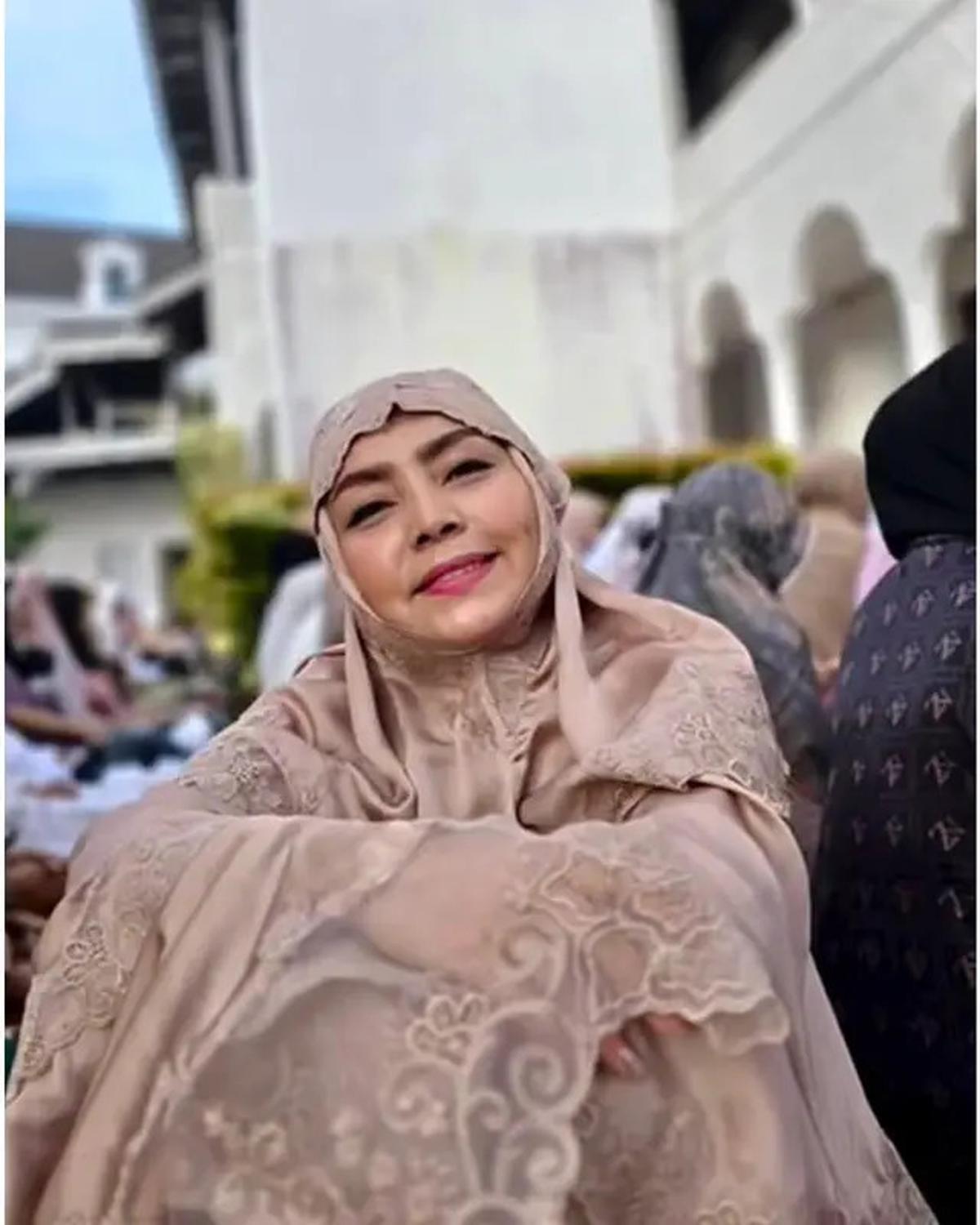 7 Momen Lebaran Mayangsari Bersama Keluarga Besar, Khirani Rayakan di Melbourne