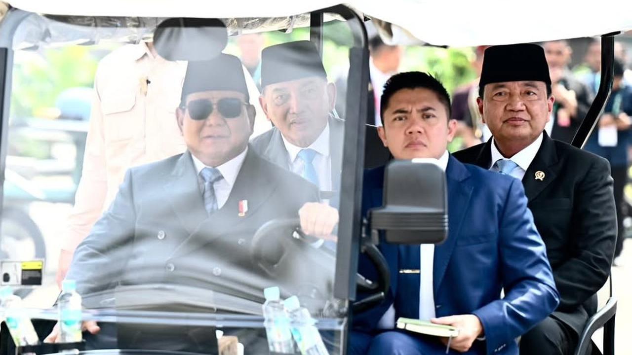 VIDEO: Momen Seskab Letkol TNI Teddy Sopiri Tiga Jenderal Paling Berpengaruh di RI