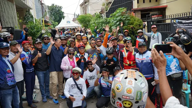 “Gowes Asta Cita” di Media Percontohan Pencegah Krisis Planet RT8 RW4 Malaka Jaya. (foto: istimewa)