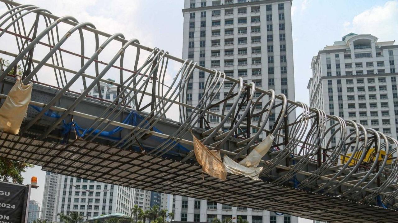 FOTO: Penampakan JPO Berkonsep Modern yang Sedang Dikebut Pemprov DKI Jakarta