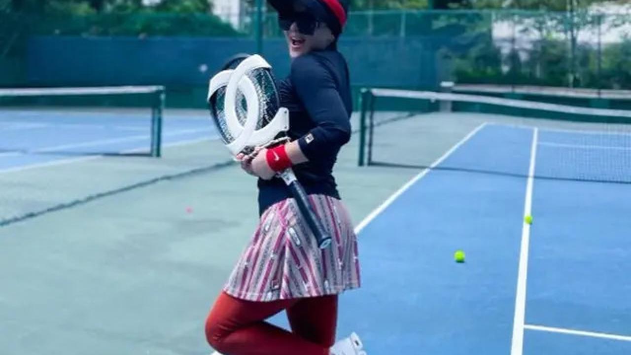 Outfit Olahraga Tenis ala Syahrini, Anggun dan Sporty