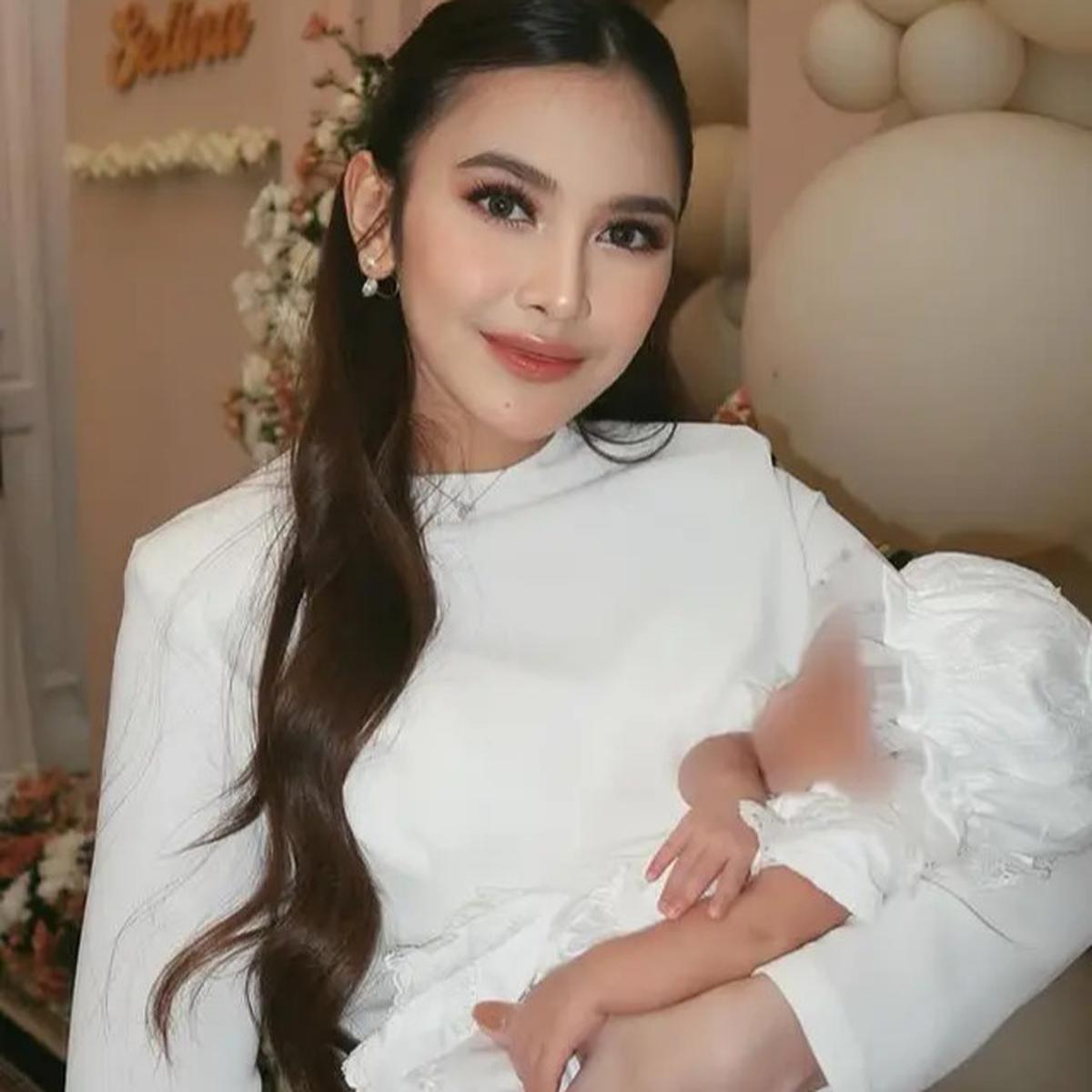 Dress Selina Putri Mahalini dan Rizky Febian saat Aqiqah.